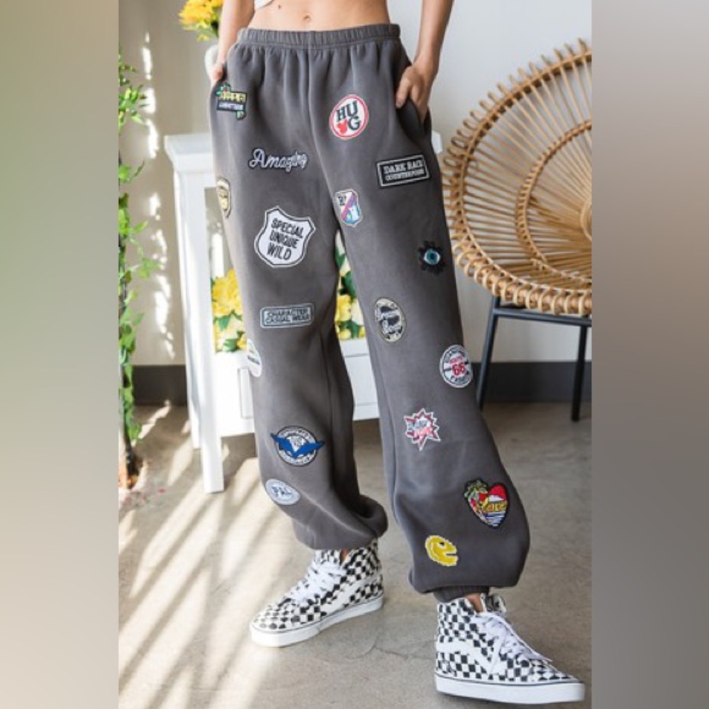 Patches sweatpants - Picture 2 of 3